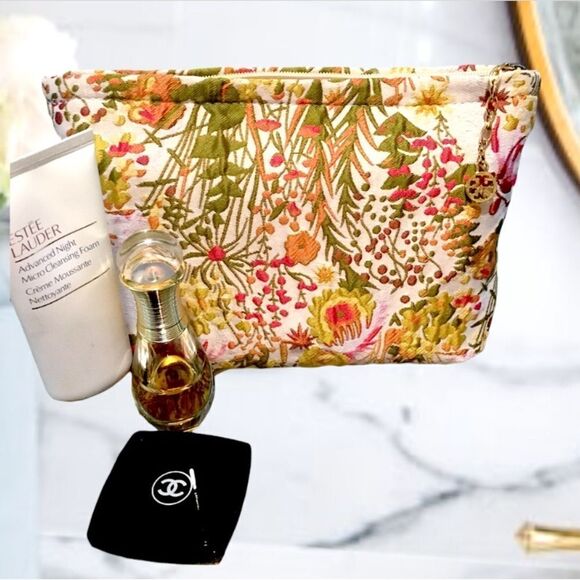 Tory Burch Handbags - TORY BURCH COSMETIC BAG POUCH